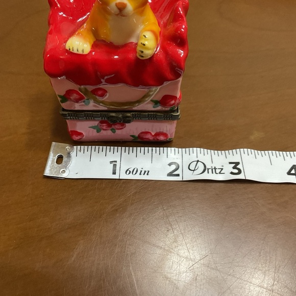 Porcelain Cat Trinket, Pill, Jewelry Box. Still Has Original Tag. - Picture 6 of 10